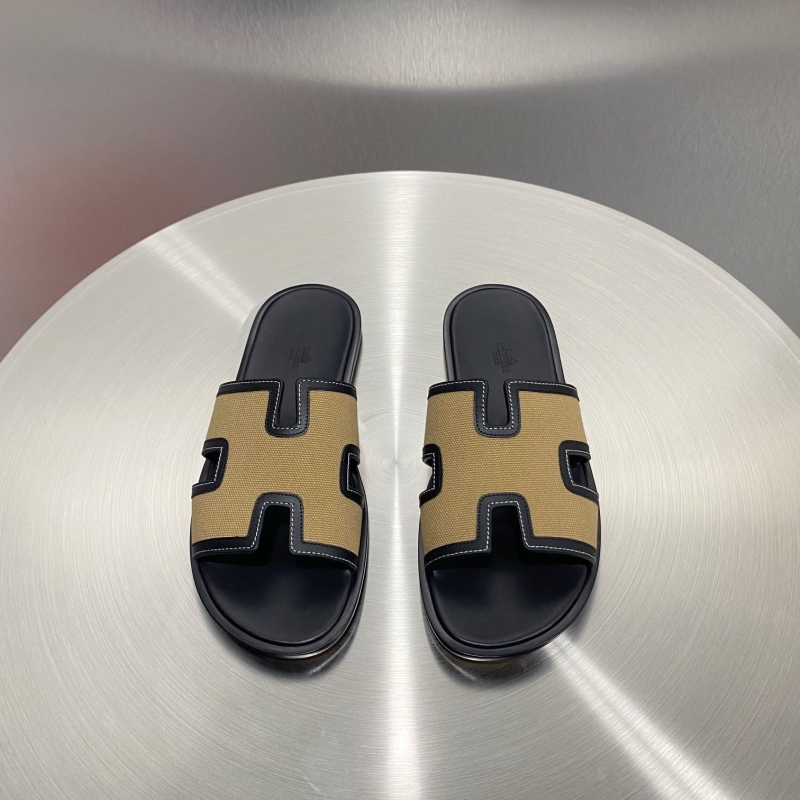 H**mes slippers